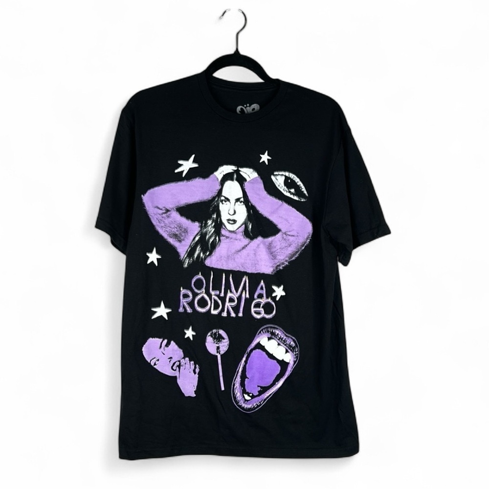 Olivia‎ Rodrigo Black White & Purple Concert Band T-Shirt Size M New without tag